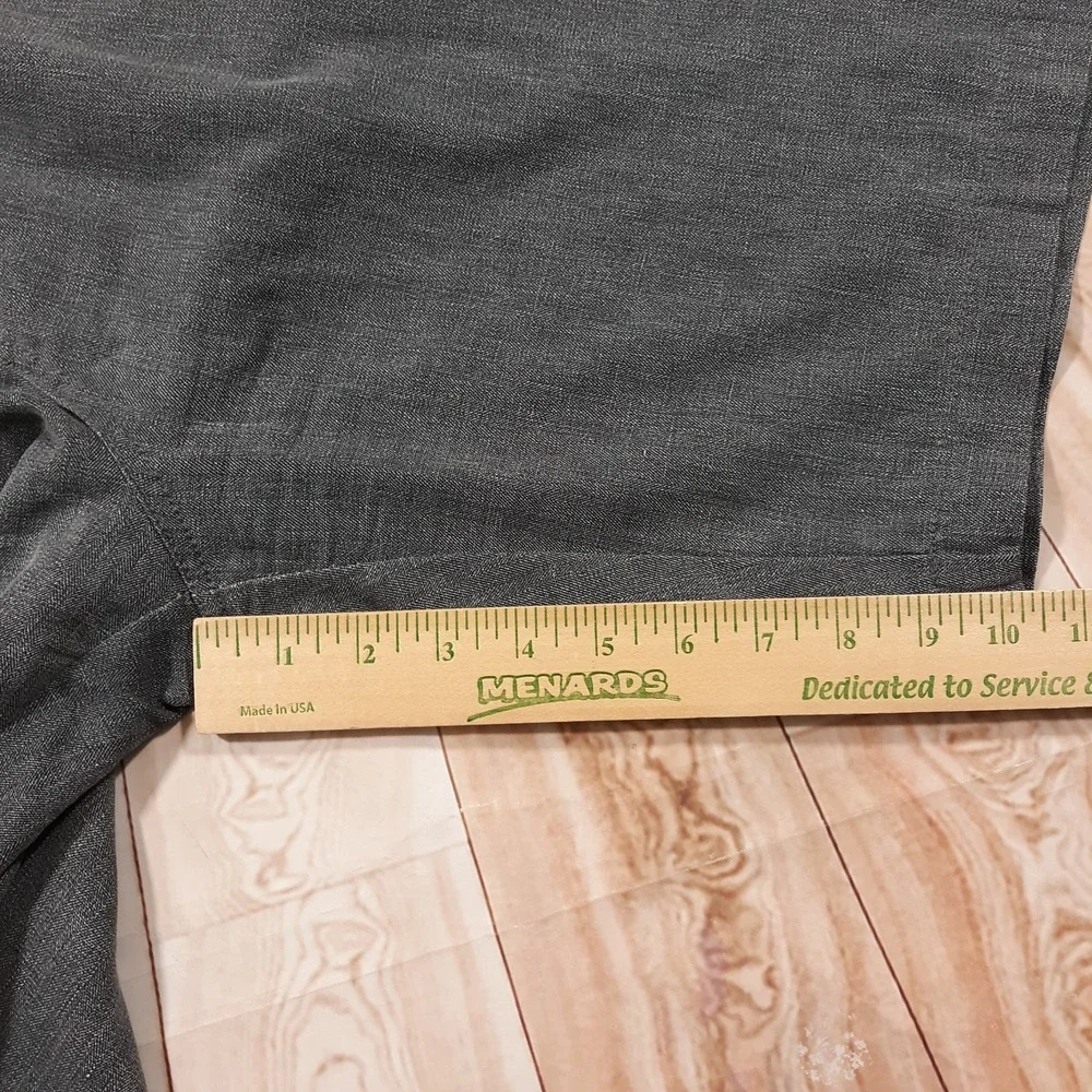 Tommy Bahama Chino Shorts Silk Blend Mens Size 36 x 10.5 Gray Casual
